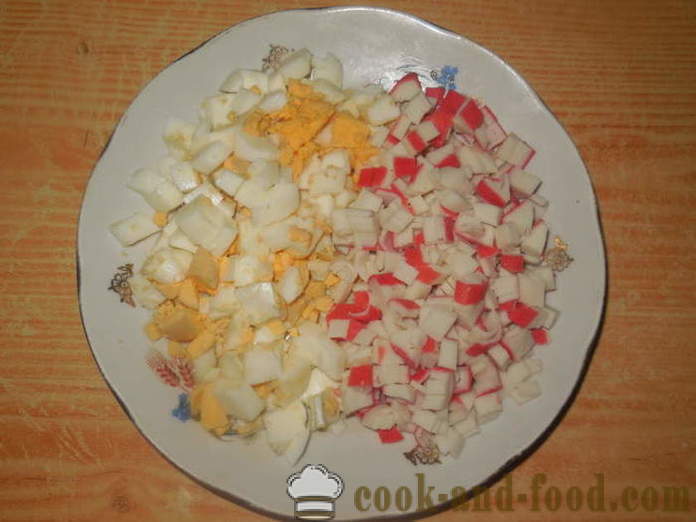 Layered salad Bone year dogs - how to decorate the salad in the year of the Dog, a step by step recipe photos