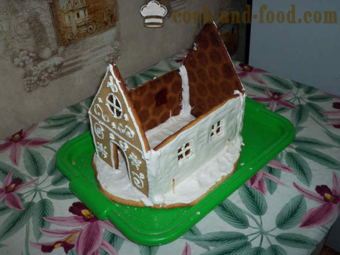 Gingerbread House - gradually master class, how to bake a gingerbread house at home, step by step recipe photos