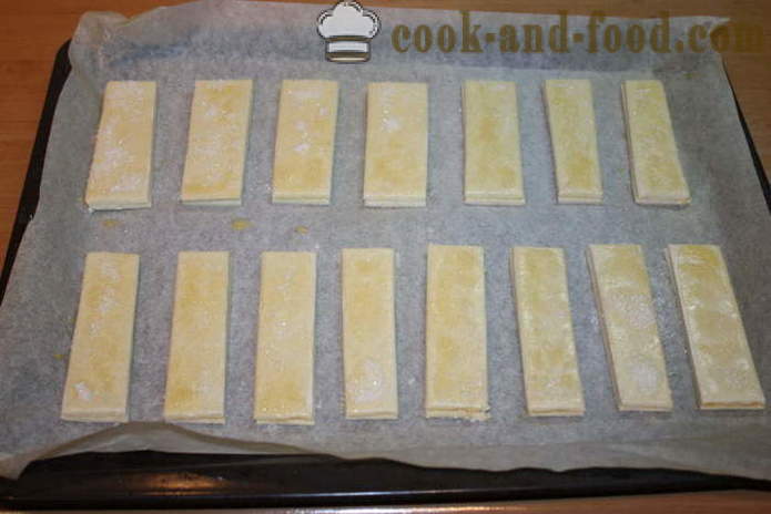 Homemade puff tongues with sugar puff test ready - how to make the tongues of puff pastry, with a step by step recipe photos