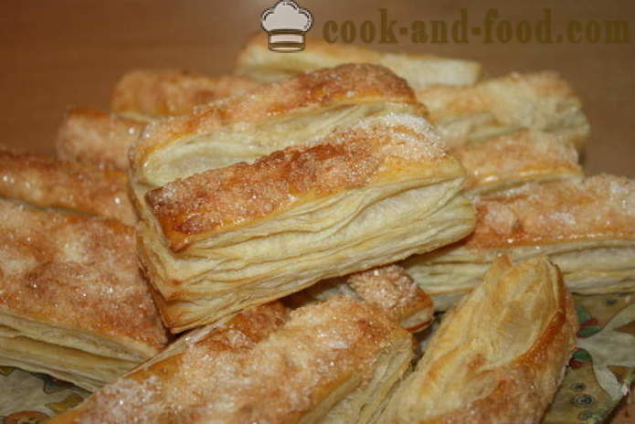 Homemade puff tongues with sugar puff test ready - how to make the tongues of puff pastry, with a step by step recipe photos