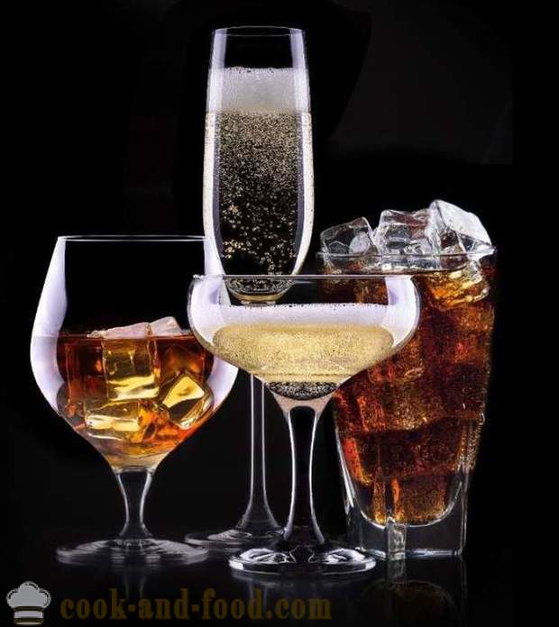 Christmas cocktails and beverages in 2018 Year of the Dog - what drinks put on a New Year's table in 2018, alcoholic and non-alcoholic recipes