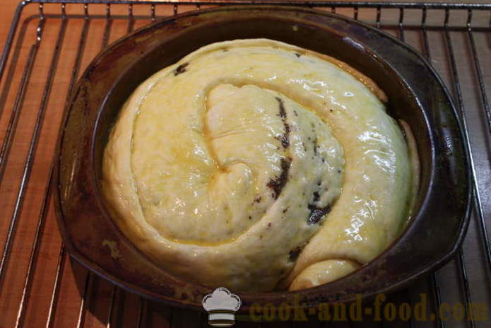 Poppy seed cake yeast-snail - how to make poppy seed cake from yeast dough, a step by step recipe photos