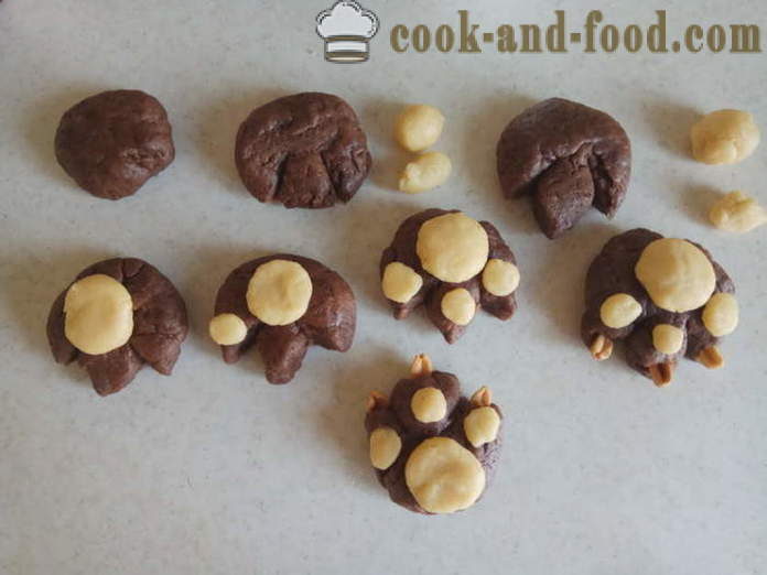 Chocolate gingerbread for Halloween - how to make cookies for Halloween with his hands, step by step recipe photos