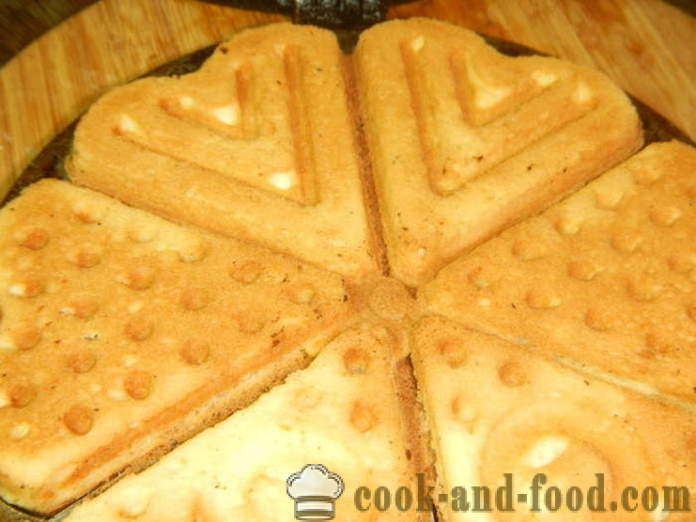 Cookies in the shape of triangles on the gas as soon as - how to cook biscuits in the forms step by step recipe photos