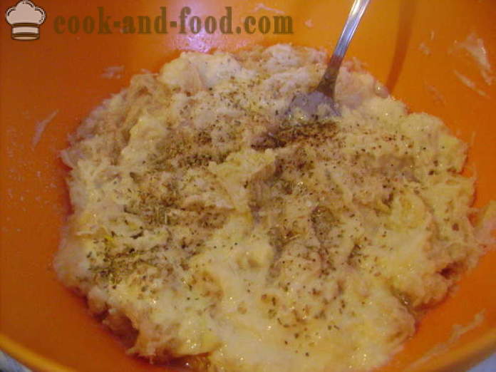 Casserole of grated raw potatoes with cheese and garlic - how to cook a delicious casserole of potatoes in the oven, with a step by step recipe photos