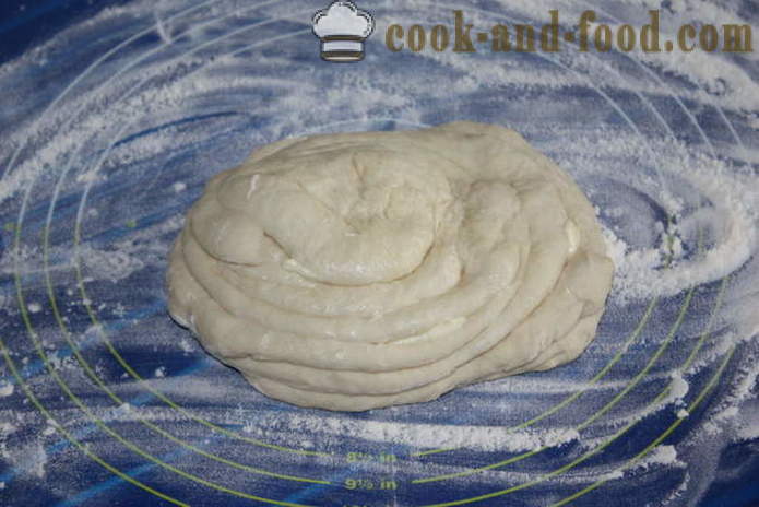 Cake yeast puff pastry stuffed with chicken and potatoes - how to bake a pie with chicken and potatoes in the oven, with a step by step recipe photos