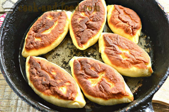 Meat patties fried in a pan - how to cook fried pies with meat, a step by step recipe with photos and video