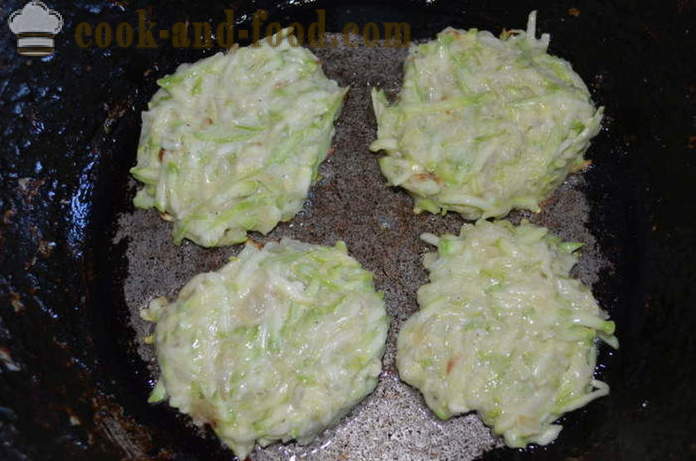 Simple fritters of zucchini or courgette - how to cook squash fritters, a step by step recipe photos