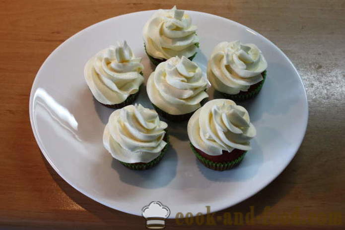 Red and white cupcakes - how to make red velvet cupcakes at home, step by step recipe photos