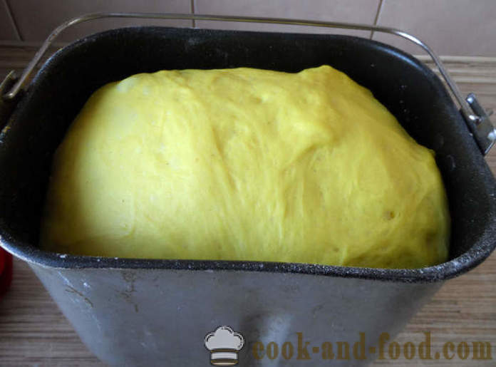 Meat snack-cake Sunflower - how to make a yeast cake, sunflower, step by step recipe photos