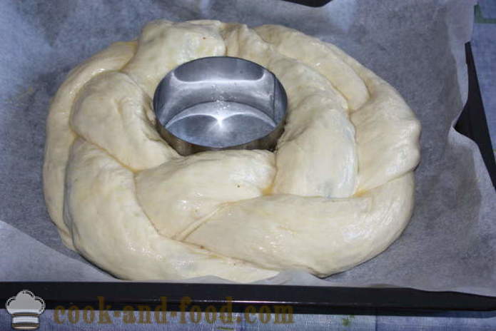Delicious and unusual Italian cake-braid - how to cook a cake with filling pigtail at home, step by step recipe with photos