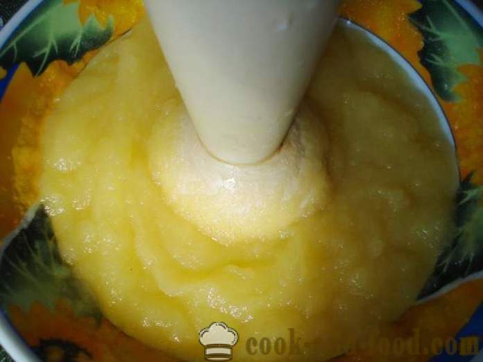 Baby apple sauce from fresh apples - how to make applesauce baby at home, step by step recipe photos