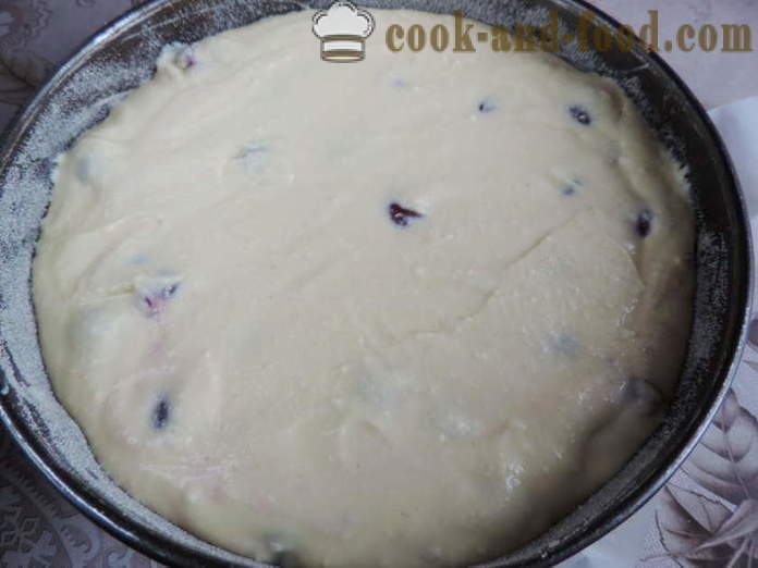 Delicious and simple curd pudding with cherries - how to make cottage cheese casserole in the oven, with a step by step recipe photos