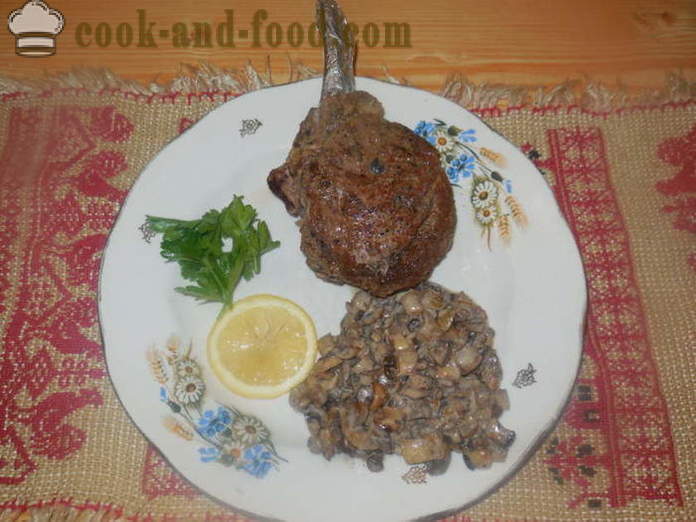 Baked veal loin on the bone - how to cook juicy loin on the bone in the oven, with a step by step recipe photos