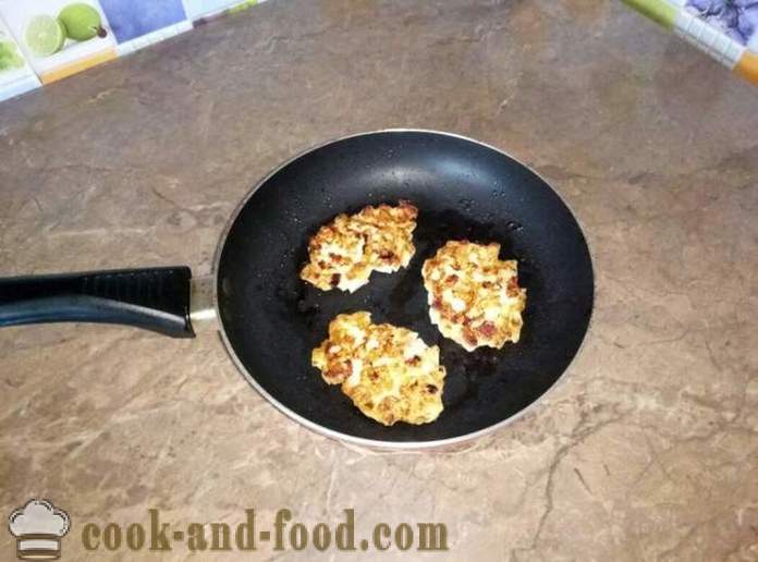 Quick burgers minced chicken breast with mayonnaise - how to cook burgers minced chicken, with a step by step recipe photos