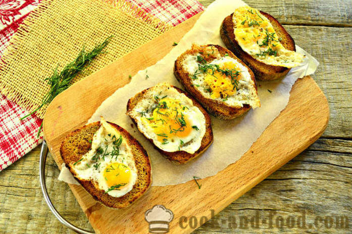 French toast with egg and greens on a frying pan - how to make a toast with an egg for breakfast, a step by step recipe photos