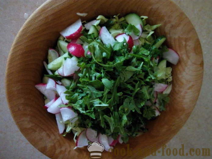 The most delicious salad with arugula and vegetables - how to prepare a salad of arugula, a step by step recipe photos