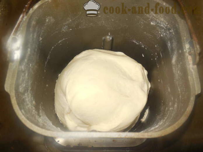 A simple recipe for homemade bread on tomato marinade - how to bake bread in the bread maker at home, step by step recipe photos