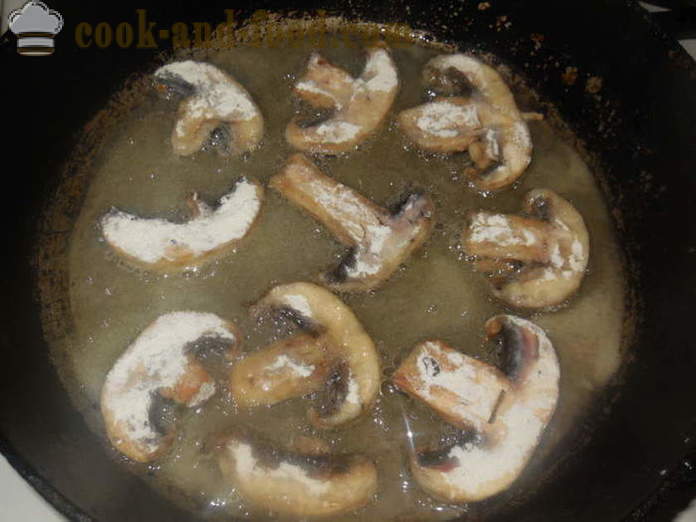 Fried mushrooms in a pan - fry like mushrooms in flour, a step by step recipe photos