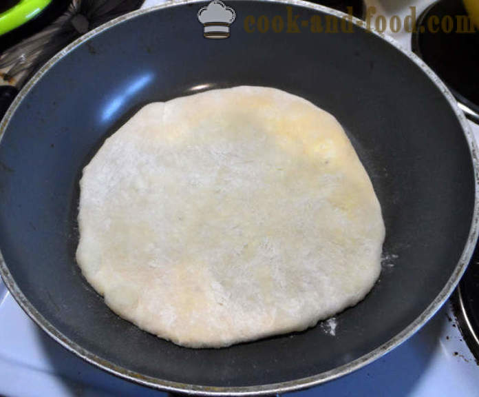 Khachapuri in Imereti cheese - how to make tortillas with cheese in a frying pan, a step by step recipe photos