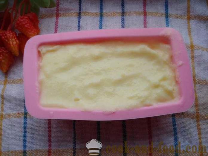 Homemade ice cream made from milk with starch - how to make an ice cream sundae at home, step by step recipe photos
