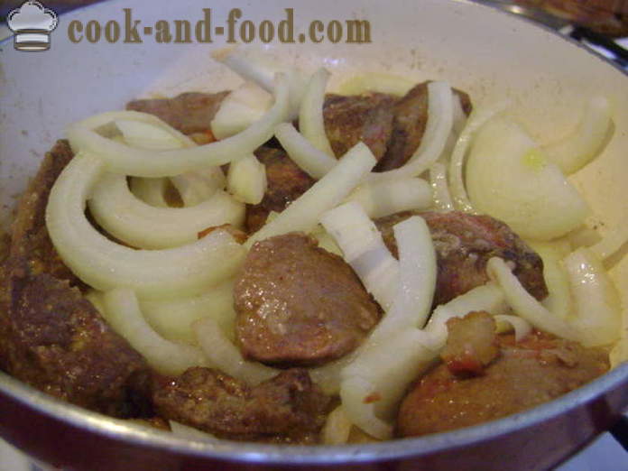 Liver with potatoes in a pan - how to cook beef liver with potatoes, a step by step recipe photos