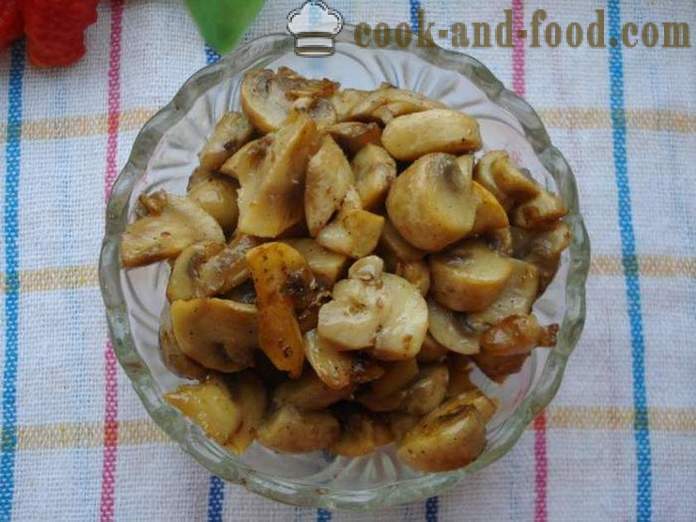 Fresh mushrooms fried in a pan - how to cook fried mushrooms, a step by step recipe photos