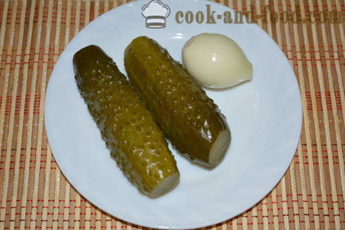 Salad of pickled cucumbers and onions Luka- how to make a salad of pickles and onion, with a step by step recipe photos