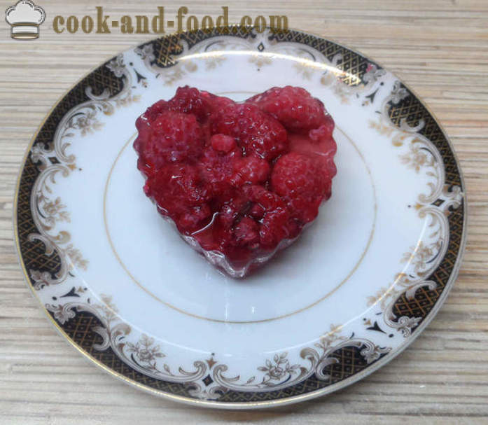 Biscuit in silicone molds with jelly and berries - how to cook biscuits in tins, step by step recipe photos
