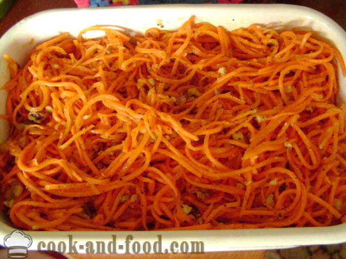 Korean salad with carrots and nuts - how to cook a delicious salad with carrots and nuts, with a step by step recipe photos