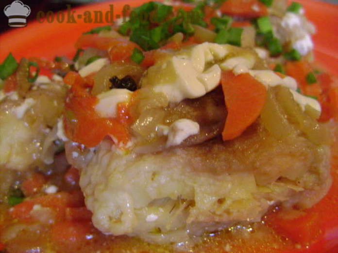 A delicious recipe brotoly stewed with onions and vegetables - cooking brotola fish with mayonnaise, a step by step recipe photos