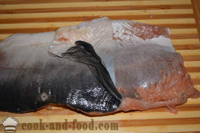 How to cut pink salmon fillet - how to separate the pink salmon from the bones, a step by step recipe photos