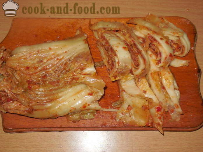 Pork with kimchi in Korean - kimchi as a fry with meat, a step by step recipe photos