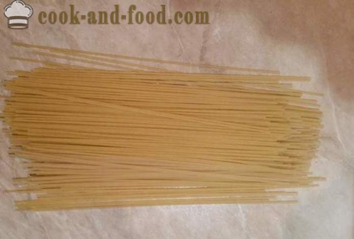 How to cook spaghetti in the pan - a step by step recipe photos