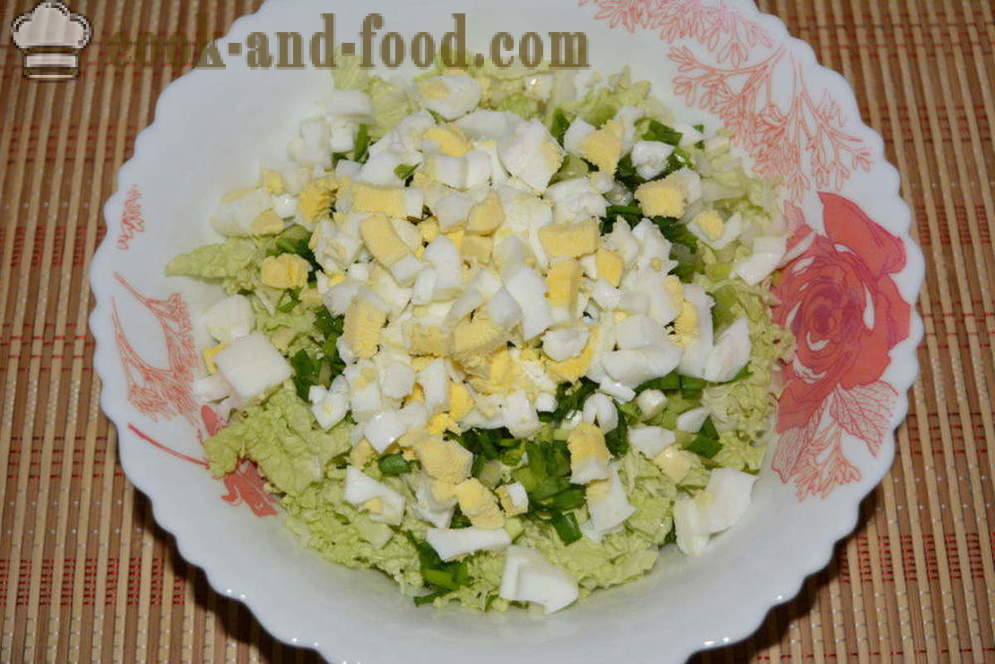 A simple salad with Chinese cabbage, chicken and corn - how to prepare a salad of Chinese cabbage with chicken breast, a step by step recipe photos