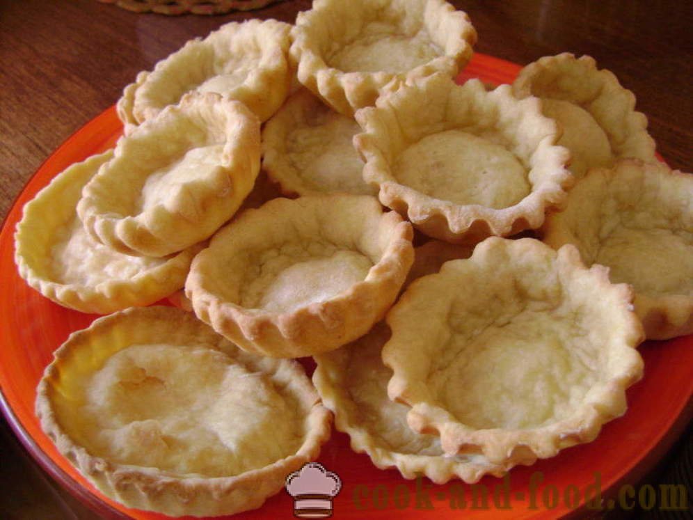Tartlet with squid - how to cook delicious tartlets stuffed with squid, a step by step recipe photos