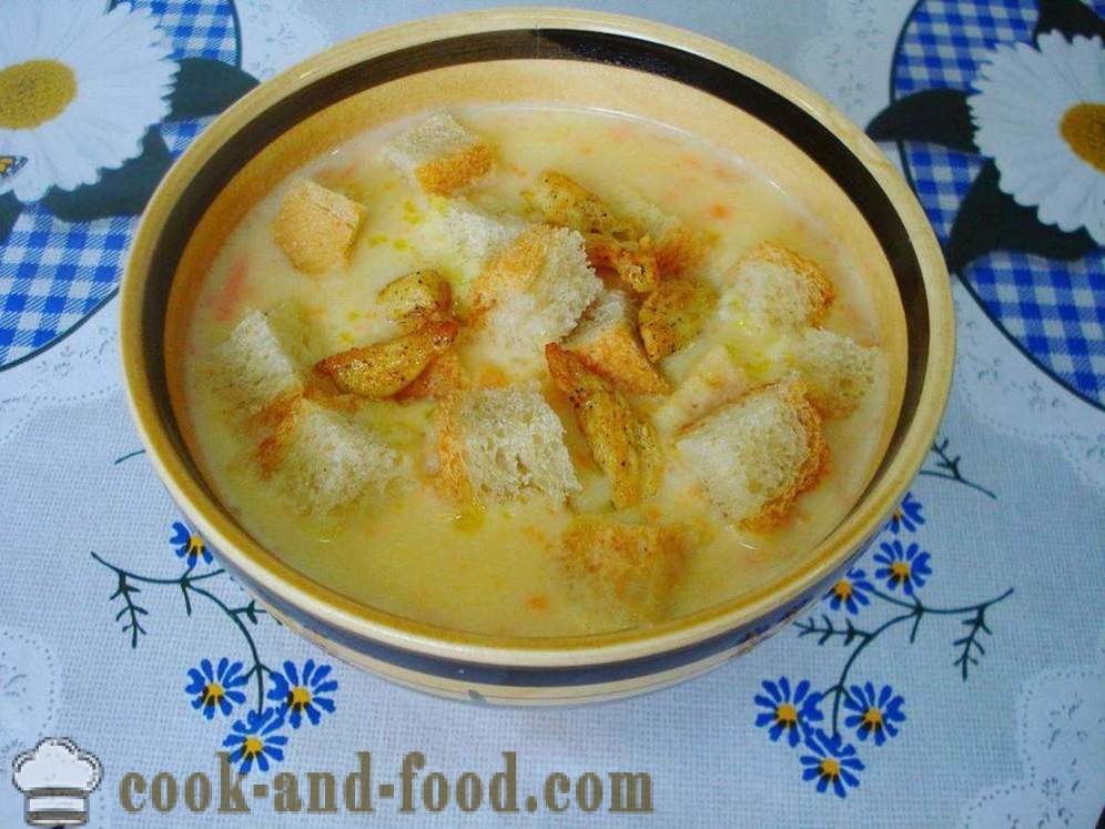Pea soup with chicken and croutons - how to cook pea soup with chicken and melted cheese, a step by step recipe photos