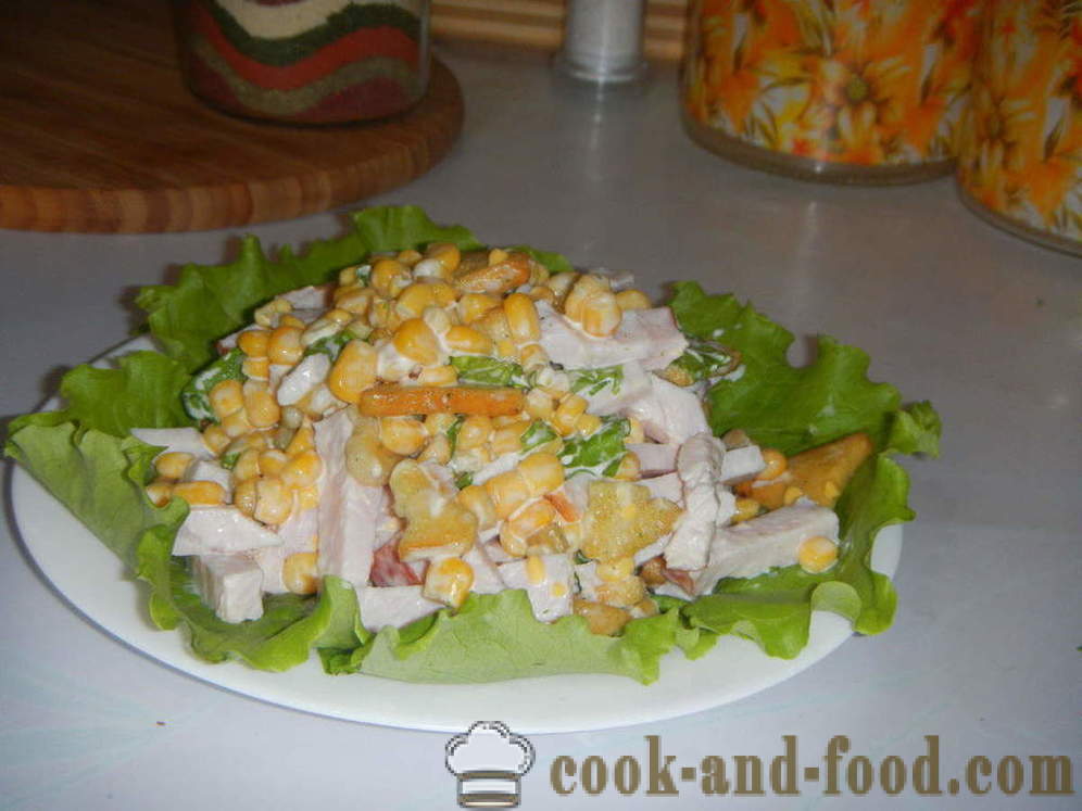 A delicious salad with croutons and corn - how to prepare a salad with croutons and corn quickly, step by step recipe photos