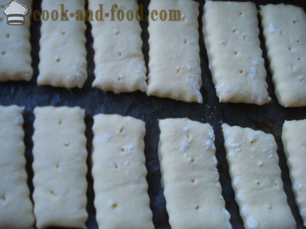 Puffs of ready puff pastry with honey - how to make puff pastry from the finished, step by step recipe photos