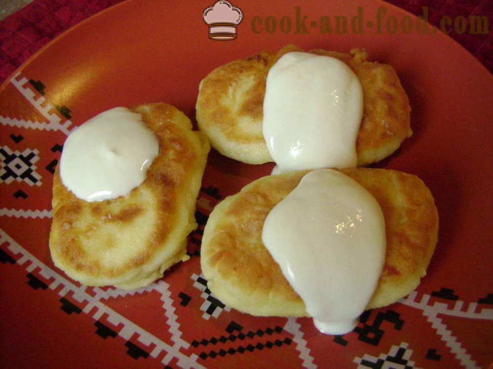 Curd cheese cakes without baking soda - how to make curd cheese pancakes in a frying pan, a step by step recipe photos