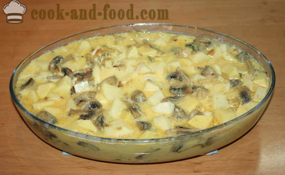 Baked potatoes with mushrooms in cream sauce - how to cook potatoes with mushrooms in the oven, with a step by step recipe photos