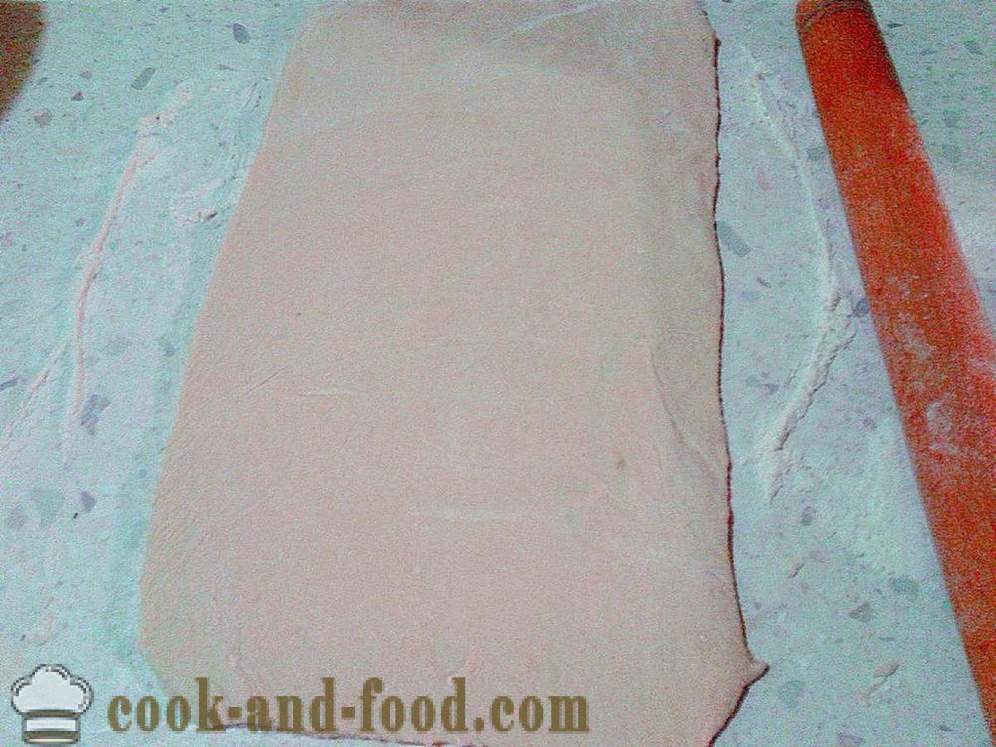 Sausages in dough fried in skovorode- how to make sausage in pastry at home, step by step recipe photos