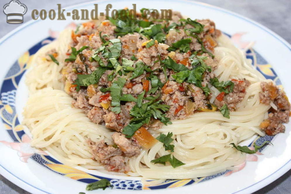Spaghetti with bolognese sauce - how to cook spaghetti bolognese, a step by step recipe photos