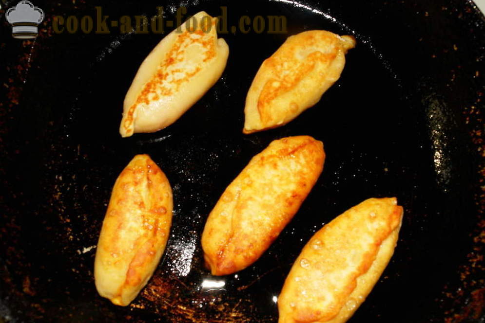 Fried pies with pumpkin from unleavened dough - how to cook pies with pumpkin in a pan, with a step by step recipe photos