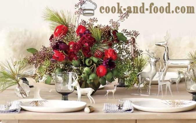 Christmas decorations 2017 - New Year decoration ideas with their hands on the year of the Fire red rooster on the eastern calendar