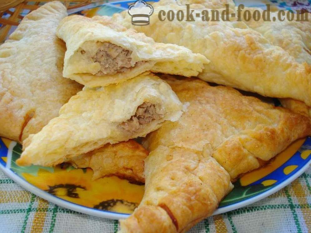 Puff with meat from the finished puff pastry - how to make puff pastry with meat, a step by step recipe photos