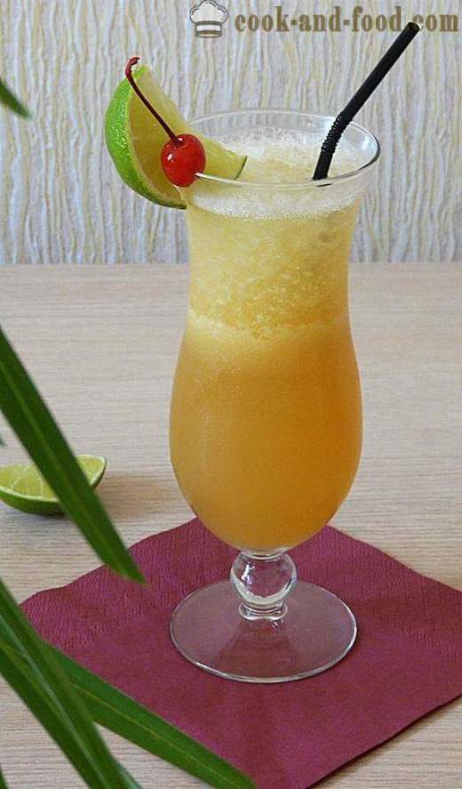 2017 New Year's drinks and festive cocktails on the Year of the Rooster - alcoholic and non-alcoholic