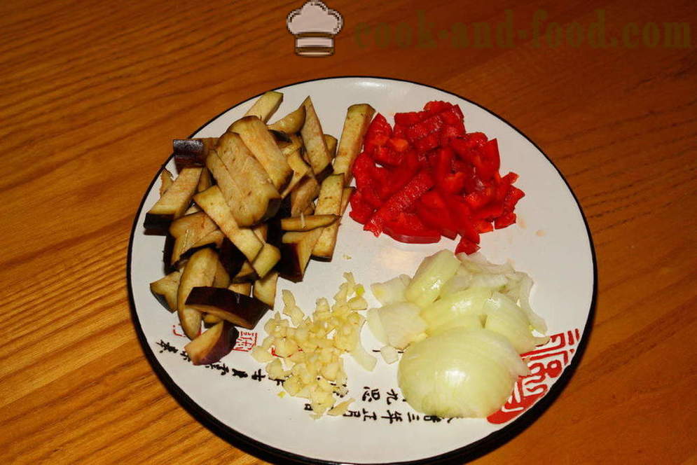 Chicken fillet in Chinese: with vegetables and rice - how to cook a chicken in Chinese, a step by step recipe photos