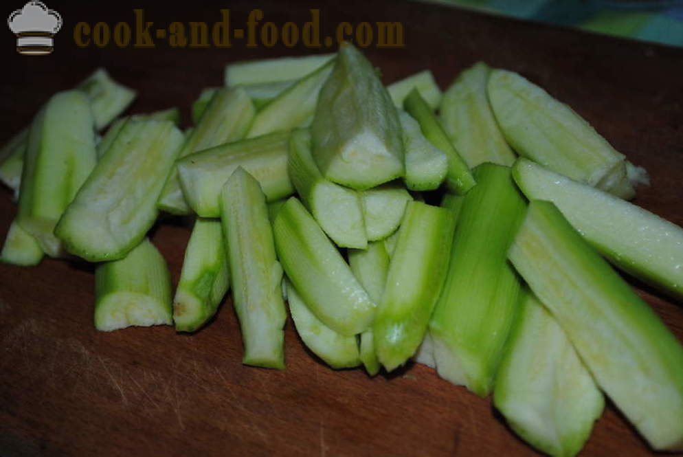 Delicious zucchini with walnuts and garlic - how to prepare a salad of zucchini and nuts, with a step by step recipe photos