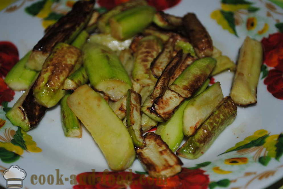 Delicious zucchini with walnuts and garlic - how to prepare a salad of zucchini and nuts, with a step by step recipe photos